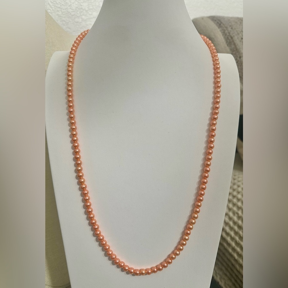 Elegant Coral Colored Glass Pearl Necklace - Picture 1 of 4